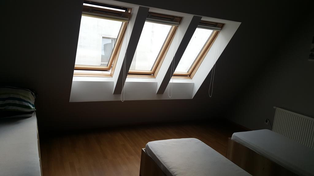 Wroclov Hostel Wrocław Extérieur photo